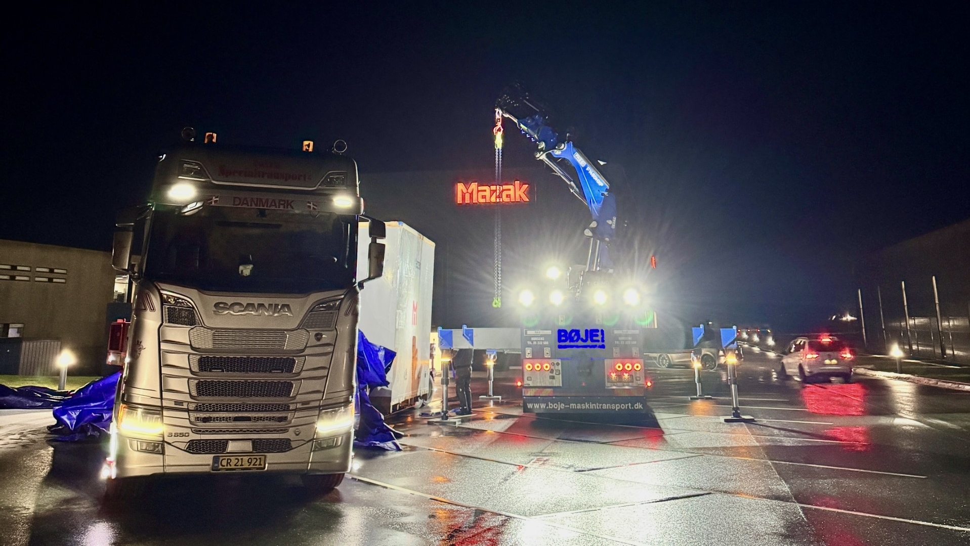 De sidste maskiner er så småt ved at blive leveret til showroomet i Middelfart. 