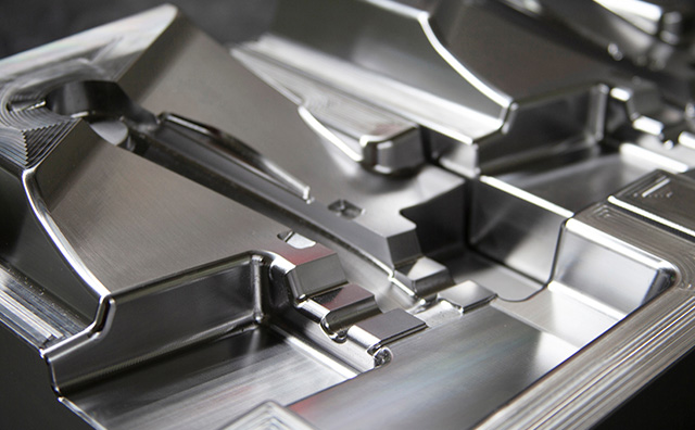 Die and Mold Industry - Products | Yamazaki Mazak Corporation